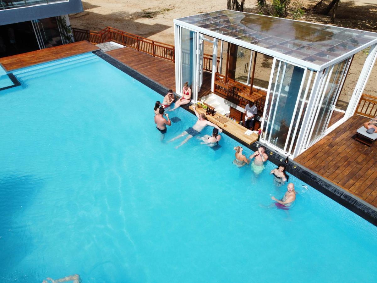 Marakolliya Beach Resort Тангале Екстериор снимка