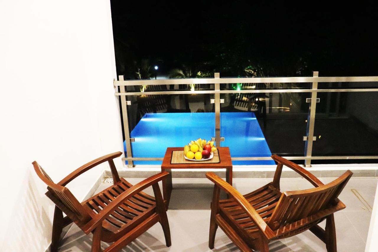 Marakolliya Beach Resort Тангале Екстериор снимка