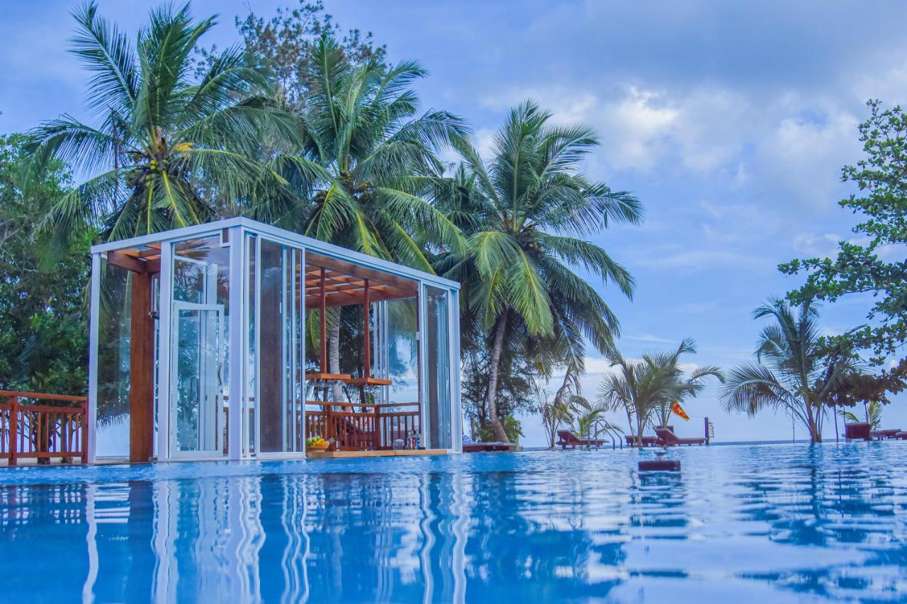 Marakolliya Beach Resort Тангале Екстериор снимка