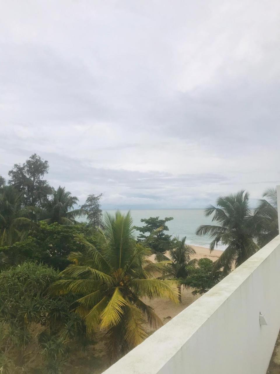 Marakolliya Beach Resort Тангале Екстериор снимка